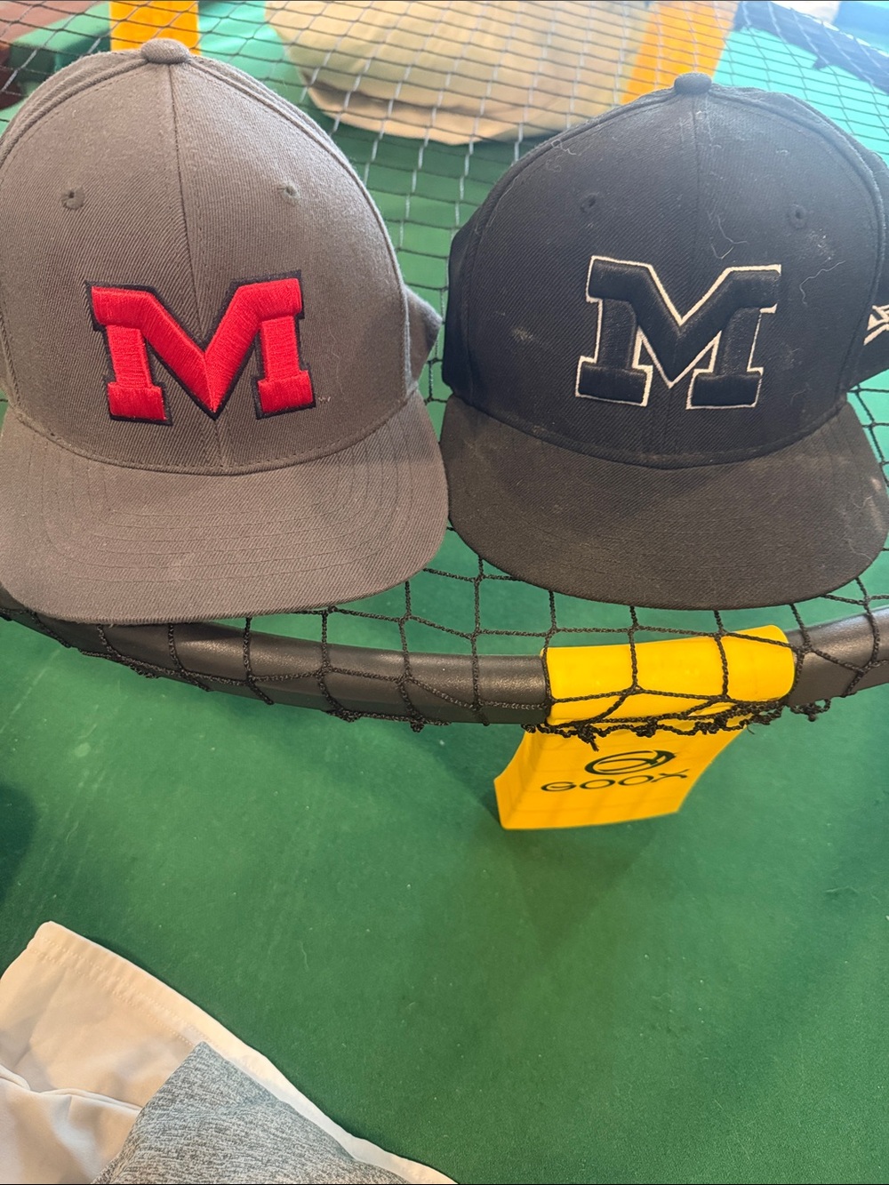 Men’s fitted baseball hat